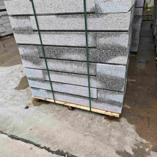 普洱芙蓉白路牙石，马路牙子