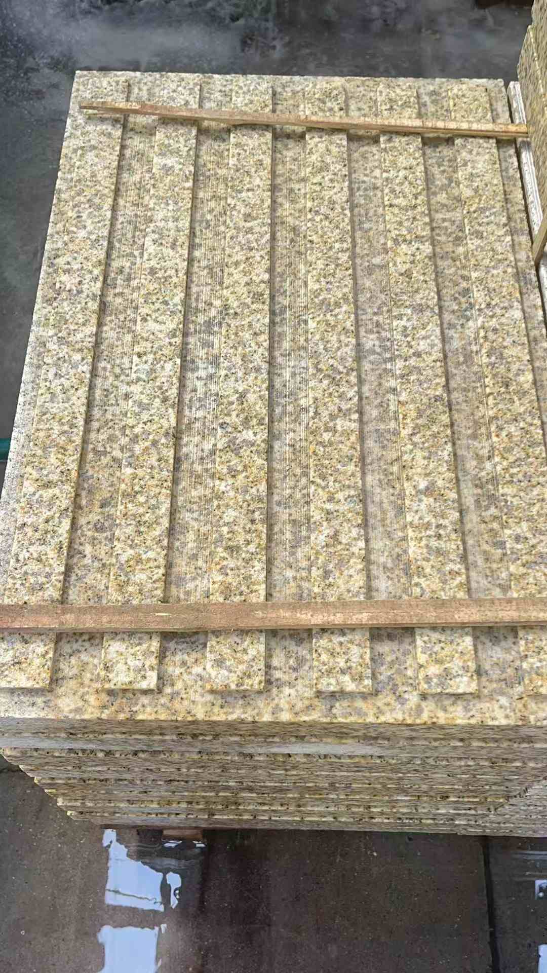 普洱黄金麻盲道 石材盲道